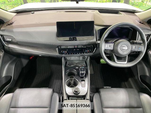 Nissan X-TRAIL HYBRID 2023-07 6818214-1