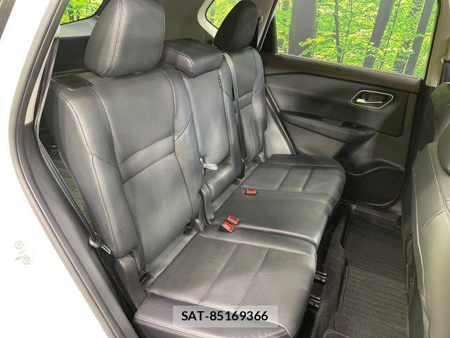 Nissan X-TRAIL HYBRID 2023-07 6818214-8