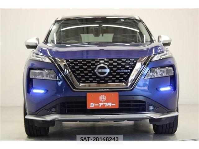 Nissan X-TRAIL HYBRID 2023-03 6915913-8