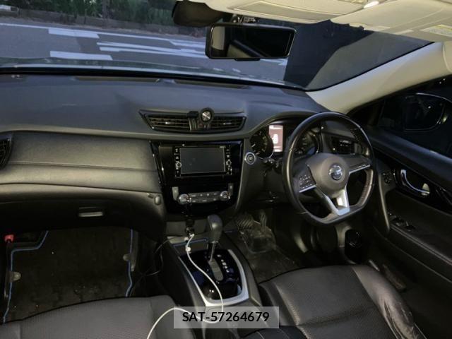 Nissan X-TRAIL HYBRID 2017-08 6915922-12