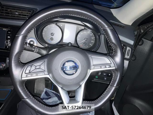 Nissan X-TRAIL HYBRID 2017-08 6915922-18