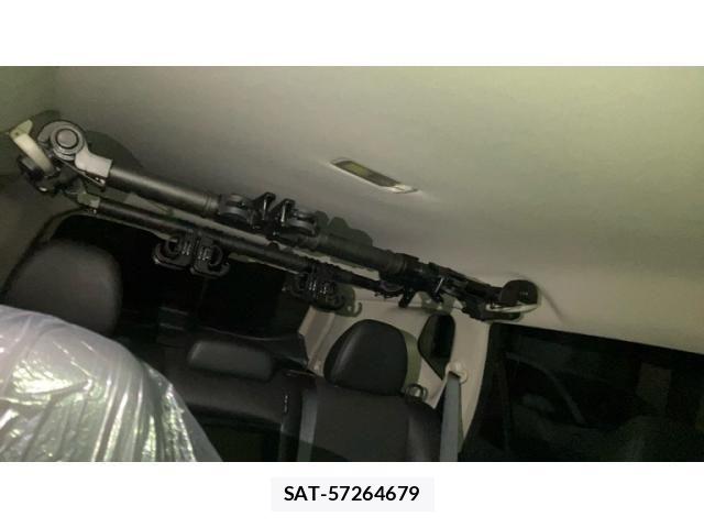 Nissan X-TRAIL HYBRID 2017-08 6915922-26