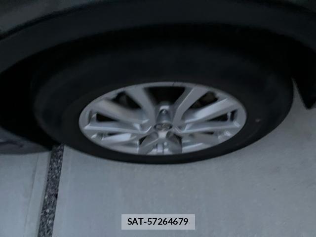 Nissan X-TRAIL HYBRID 2017-08 6915922-7