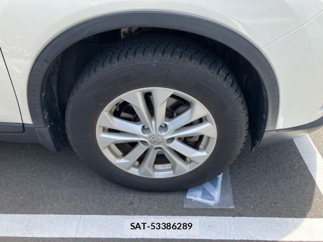 Nissan X-TRAIL HYBRID 2015-06 6915924-3