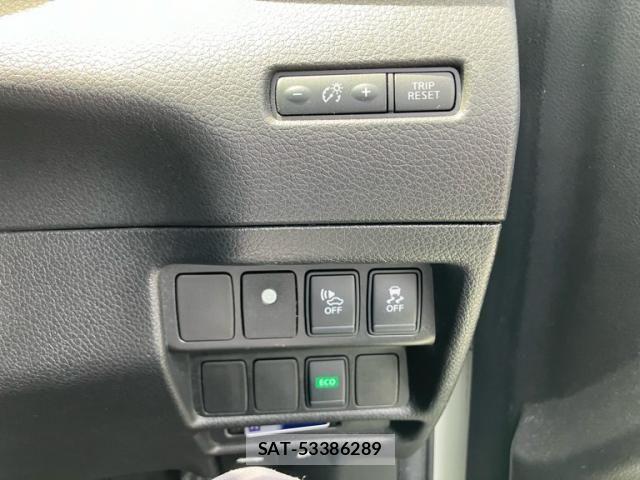 Nissan X-TRAIL HYBRID 2015-06 6915924-7