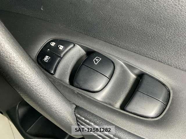 Nissan X-TRAIL HYBRID 2017-07 6915916-13