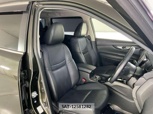 Nissan X-TRAIL HYBRID 2017-07 6915916-15