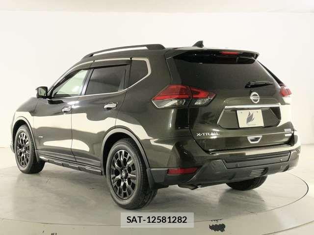 Nissan X-TRAIL HYBRID 2017-07 6915916-3