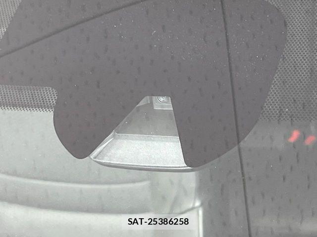 Nissan X-TRAIL HYBRID 2015-05 6999324-2