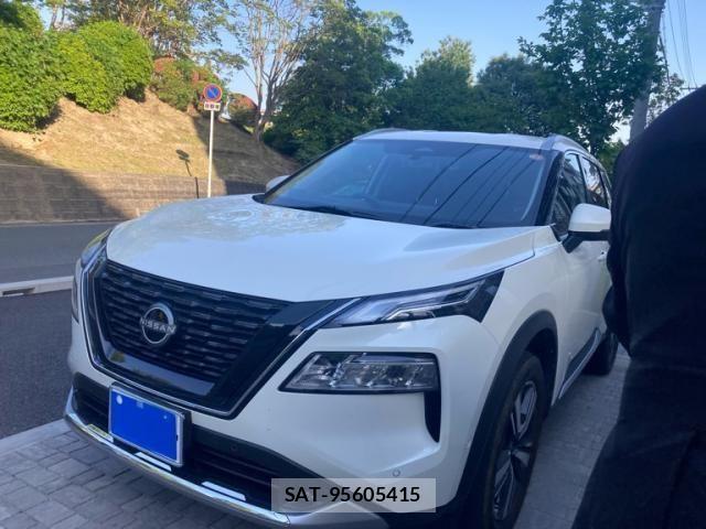 Nissan X-TRAIL HYBRID 2023-09 7021959-0