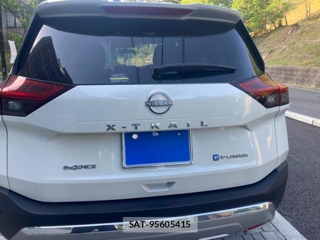Nissan X-TRAIL HYBRID 2023-09 7021959-2