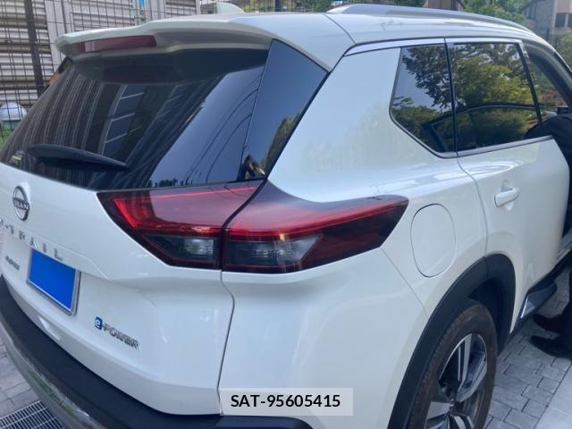 Nissan X-TRAIL HYBRID 2023-09 7021959-4