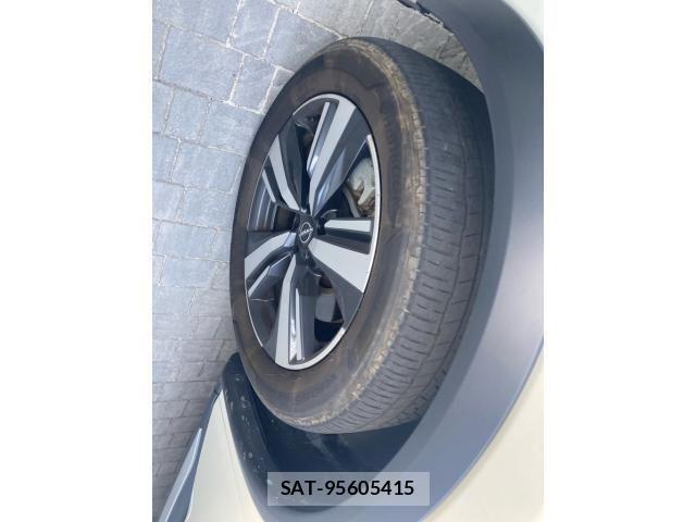 Nissan X-TRAIL HYBRID 2023-09 7021959-5