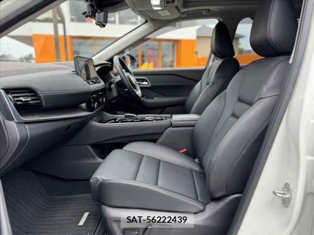 Nissan X-TRAIL HYBRID 2023-02 7021954-16