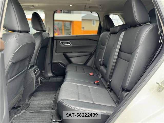 Nissan X-TRAIL HYBRID 2023-02 7021954-17