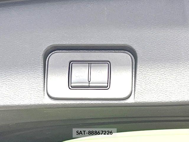 Nissan X-TRAIL HYBRID 2022-07 7061531-7