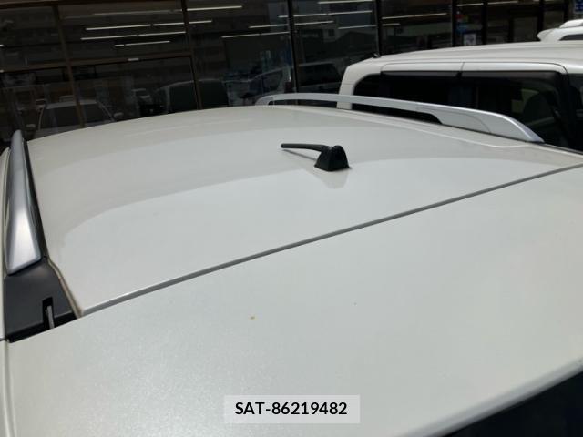 Nissan X-TRAIL HYBRID 2015-05 7061538-8
