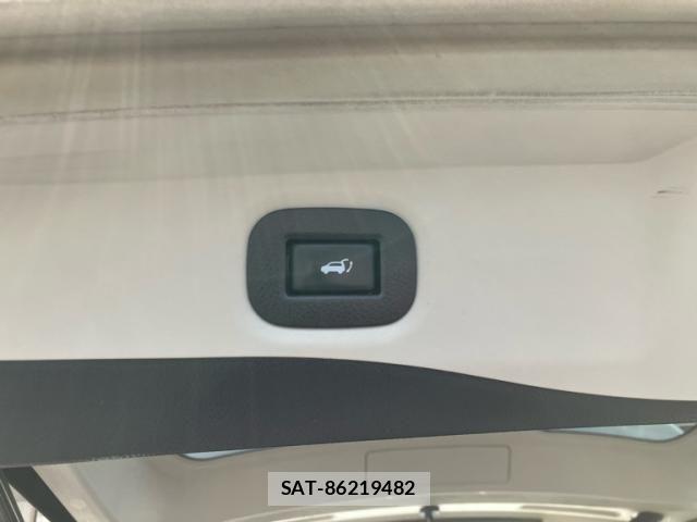 Nissan X-TRAIL HYBRID 2015-05 7061538-10