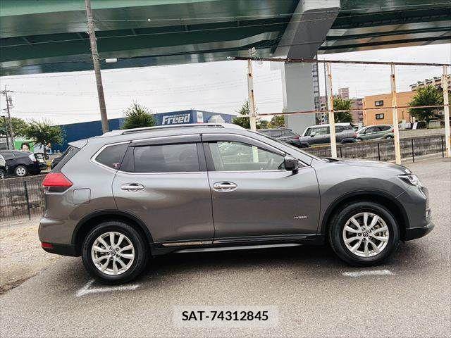 Nissan X-TRAIL HYBRID 2017-07 7198728-17