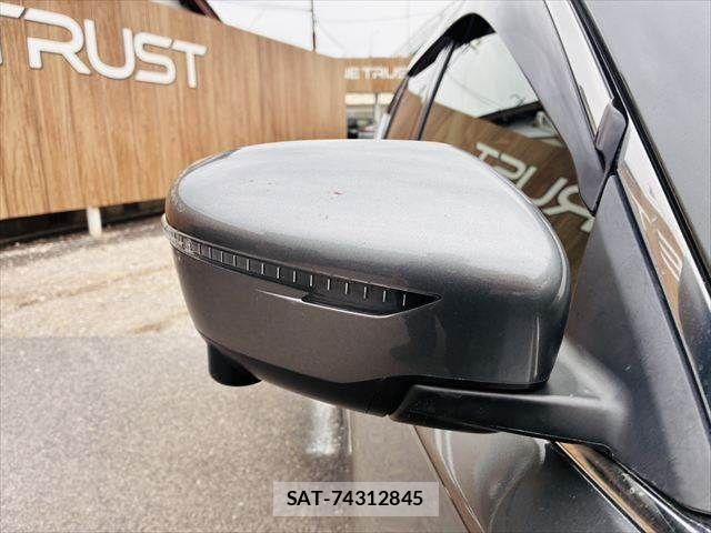 Nissan X-TRAIL HYBRID 2017-07 7198728-27