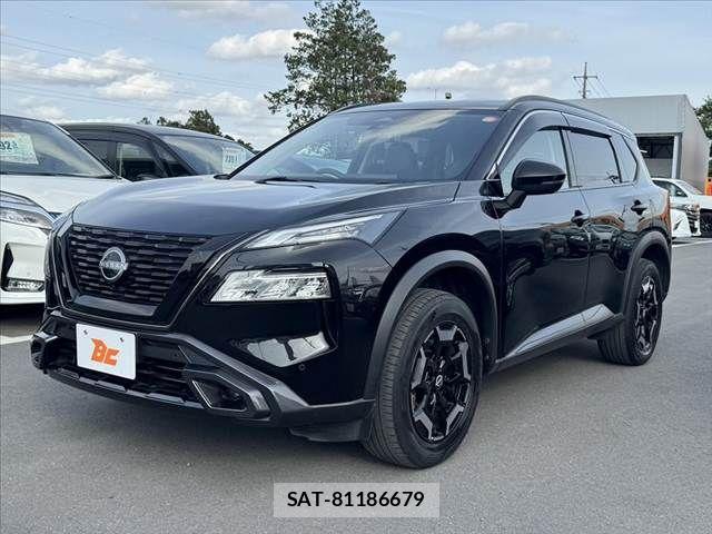 Nissan X-TRAIL HYBRID 2022-08 7227665-9