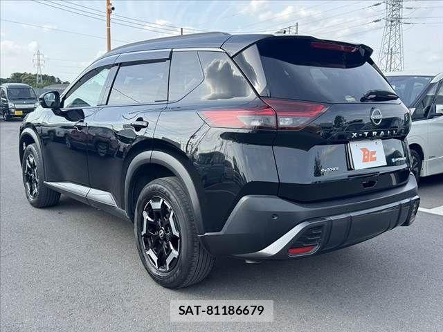 Nissan X-TRAIL HYBRID 2022-08 7227665-12