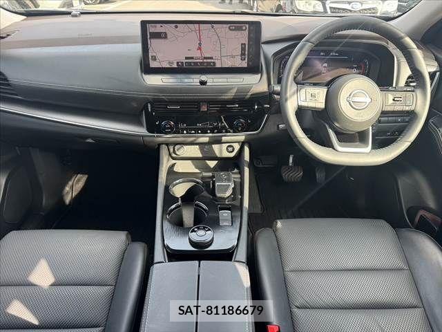 Nissan X-TRAIL HYBRID 2022-08 7227665-1