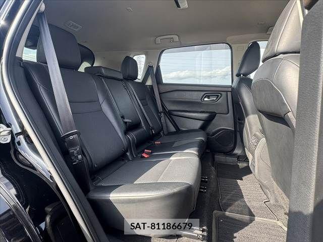 Nissan X-TRAIL HYBRID 2022-08 7227665-19