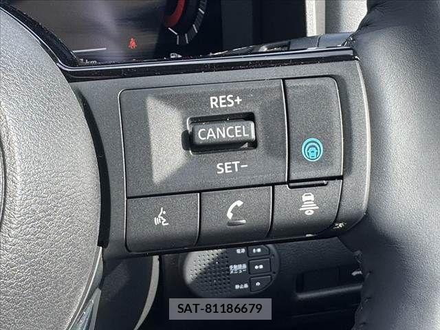 Nissan X-TRAIL HYBRID 2022-08 7227665-24