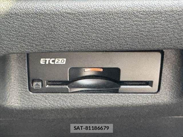 Nissan X-TRAIL HYBRID 2022-08 7227665-4