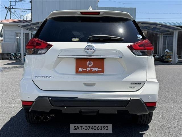 Nissan X-TRAIL HYBRID 2018-06 7227653-9