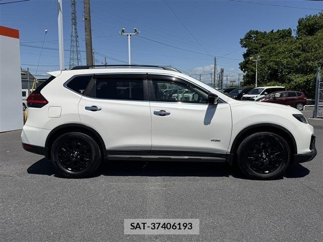 Nissan X-TRAIL HYBRID 2018-06 7227653-10