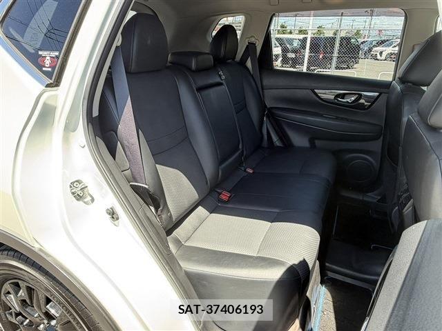 Nissan X-TRAIL HYBRID 2018-06 7227653-15