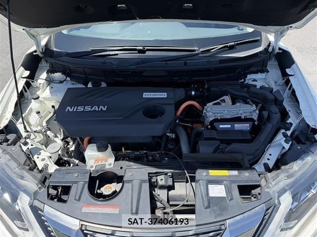 Nissan X-TRAIL HYBRID 2018-06 7227653-19