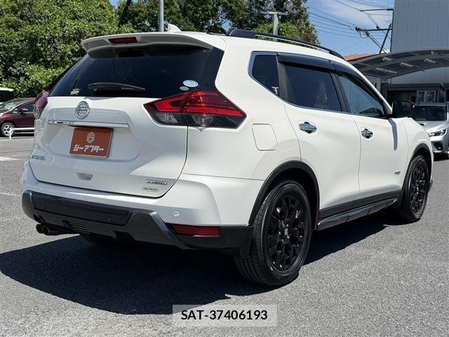 Nissan X-TRAIL HYBRID 2018-06 7227653-23