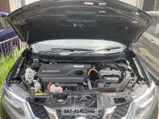 Nissan X-TRAIL HYBRID 2015-11 7227651-19