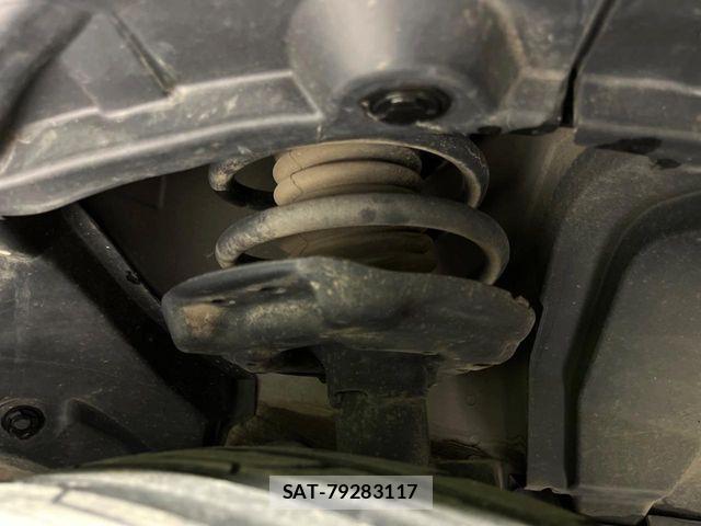 Nissan X-TRAIL HYBRID 2015-06 7227645-19