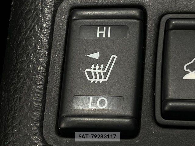 Nissan X-TRAIL HYBRID 2015-06 7227645-6