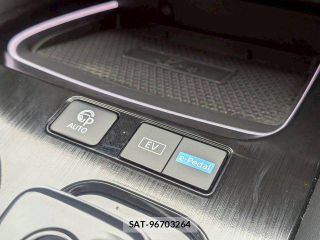 Nissan X-TRAIL HYBRID 2023-05 7227668-11