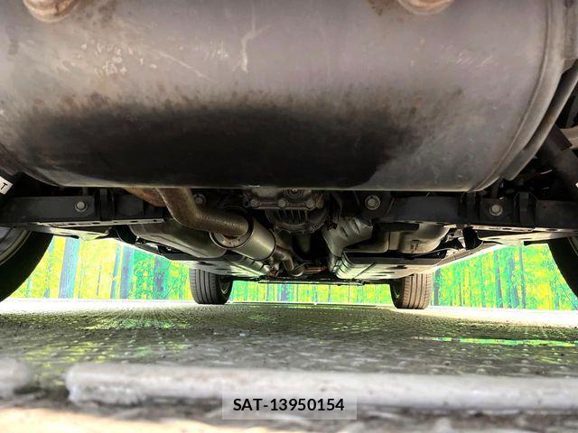 Nissan X-TRAIL HYBRID 2017-09 7227650-18