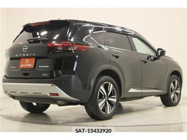 Nissan X-TRAIL HYBRID 2023-08 7227674-12