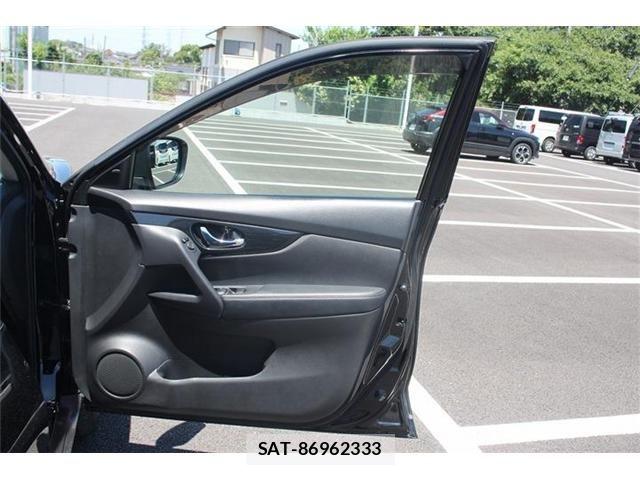 Nissan X-TRAIL HYBRID 2017-12 7227652-24