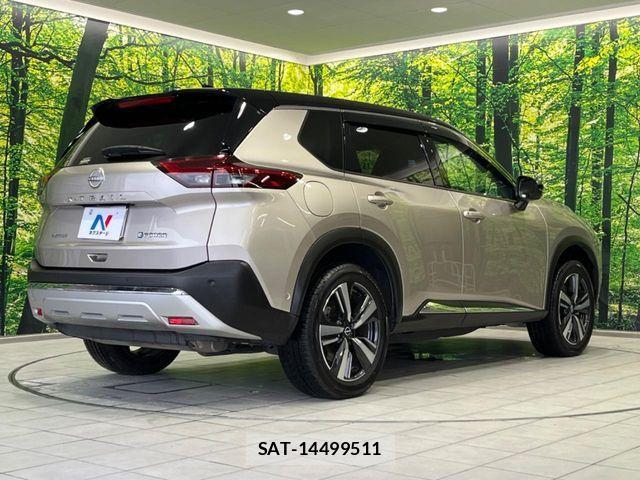 Nissan X-TRAIL HYBRID 2023-08 7227672-16