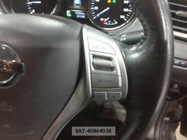 Nissan X-TRAIL HYBRID 2015-06 7227643-4