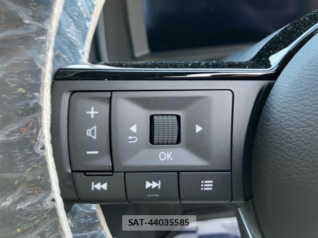 Nissan X-TRAIL HYBRID 2023-05 7227670-12