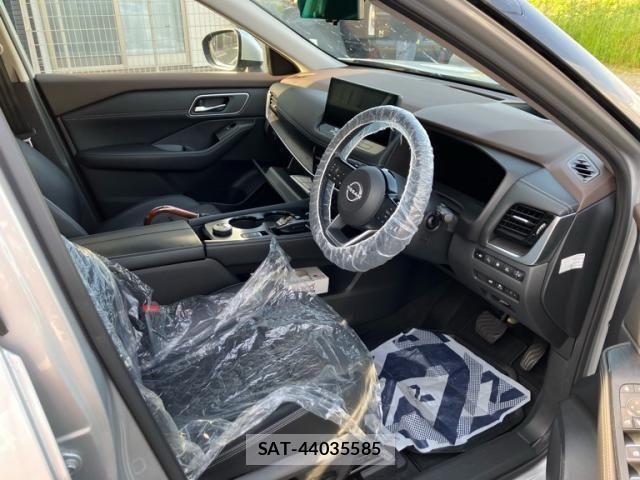 Nissan X-TRAIL HYBRID 2023-05 7227670-14