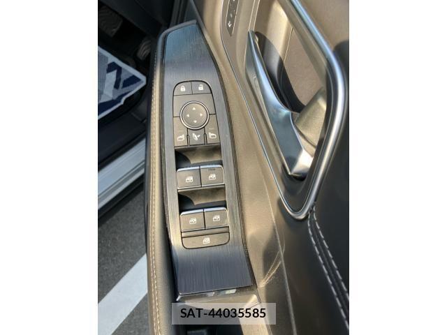 Nissan X-TRAIL HYBRID 2023-05 7227670-8