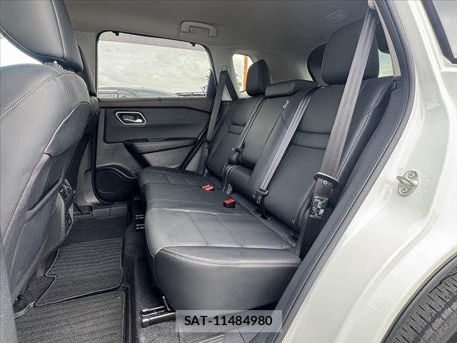Nissan X-TRAIL HYBRID 2023-08 7227673-17