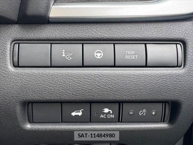 Nissan X-TRAIL HYBRID 2023-08 7227673-22