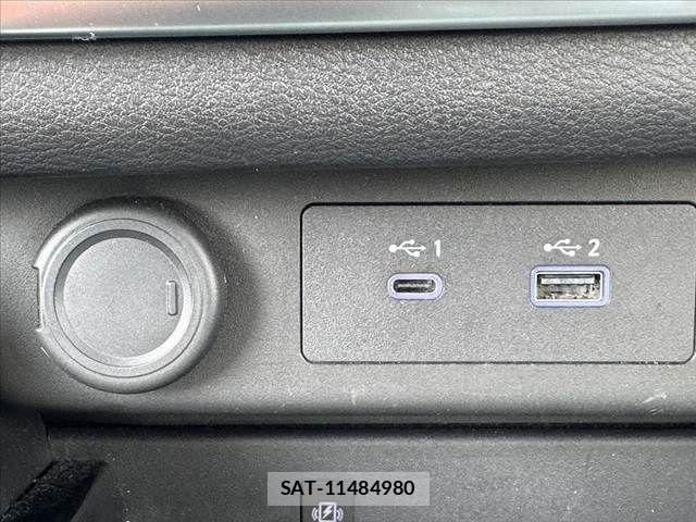 Nissan X-TRAIL HYBRID 2023-08 7227673-29